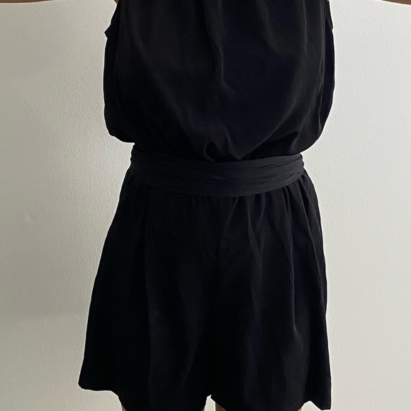 Black short Jumpsuit. Loose fit. Great with heels or sneakers. - Picture 2 of 2